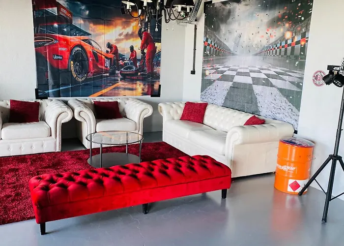 Gt Lounge